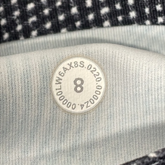 Lululemon Time To Sweat Crop Free Spirit Alpine White Black 8 - Picture 16 of 16